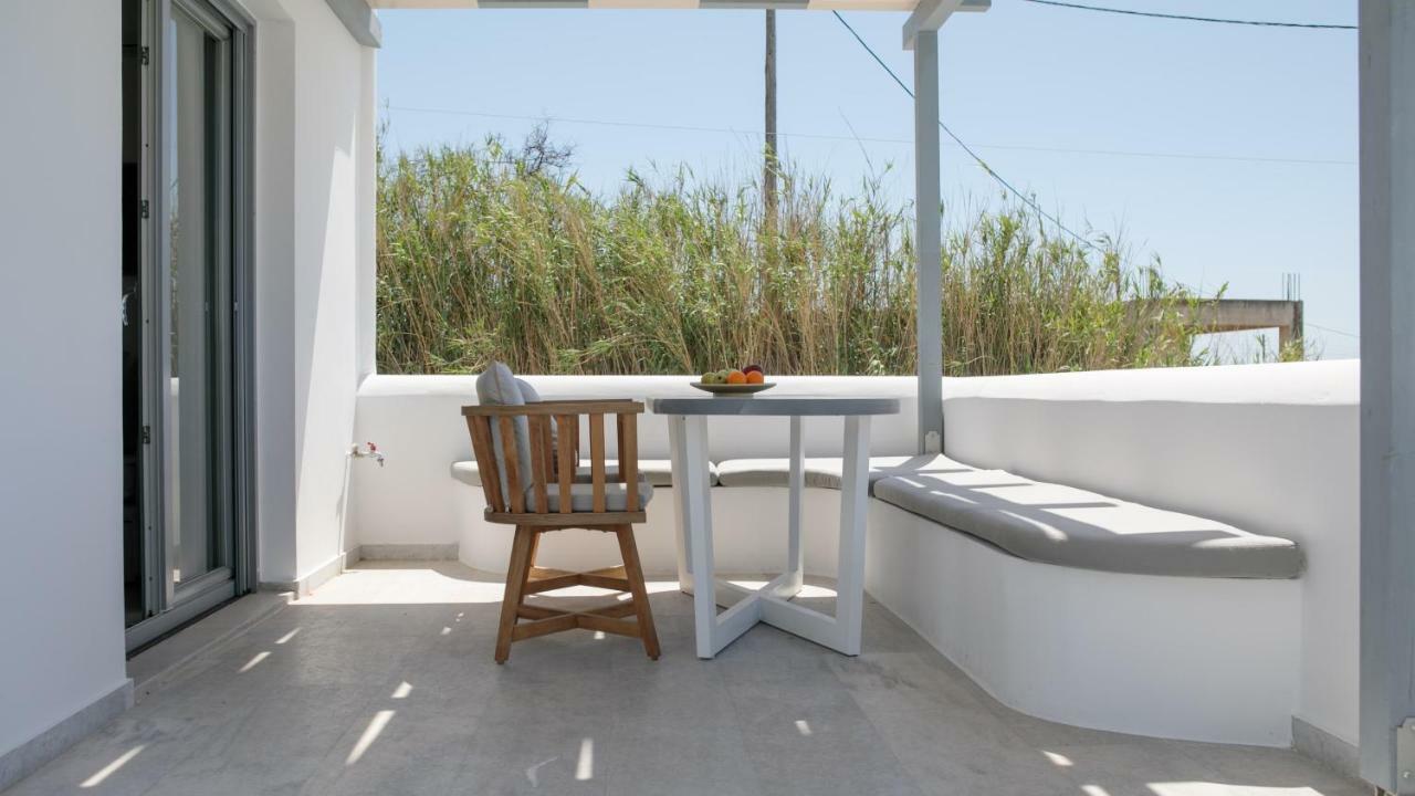 Naxos Infinity Villa And Suites Galanado Eksteriør billede